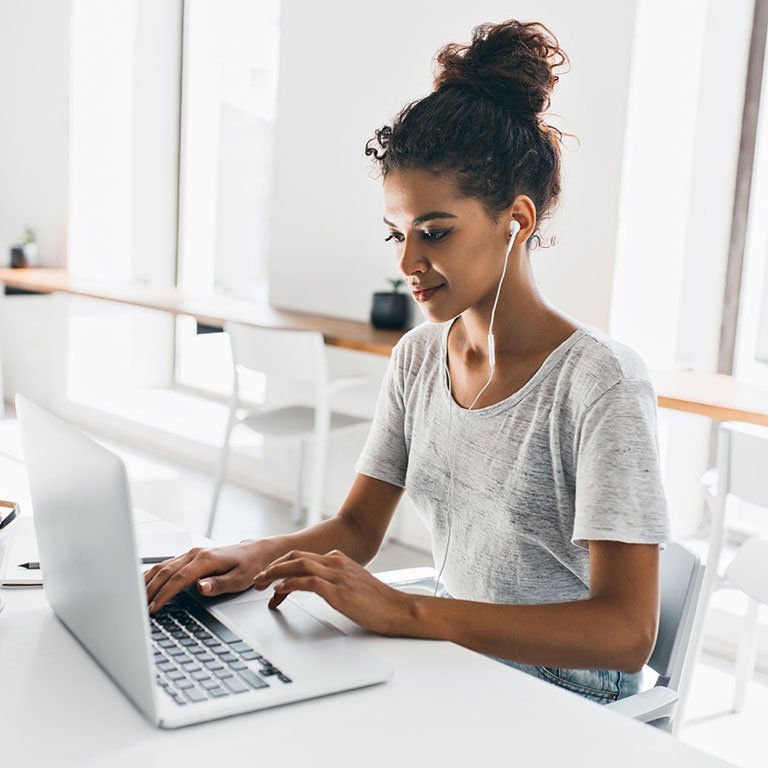 wc theme 4 women researching